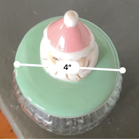 Johanna Parker Santa Jar - Picture 11 of 13